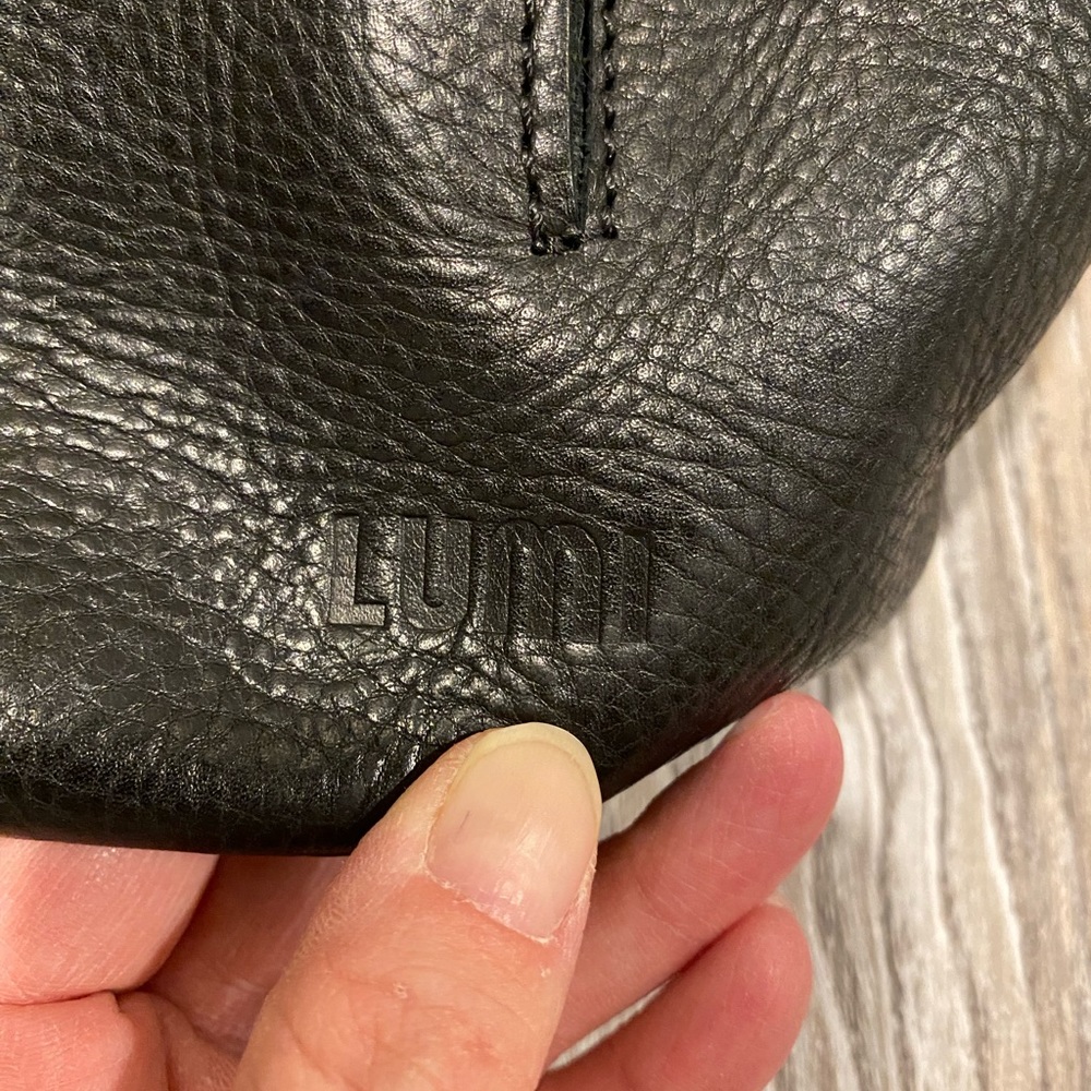 Lumi Leather Theodore Messenger Bag - Picture 3 of 5